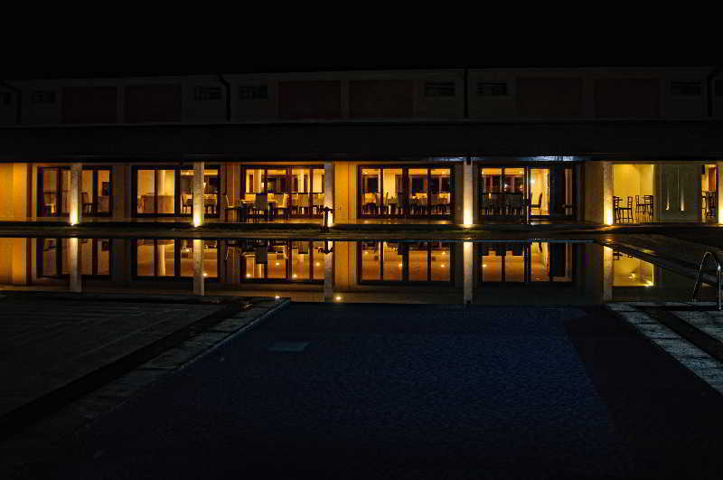 Rajarata Hotel Anuradhapura Exterior foto